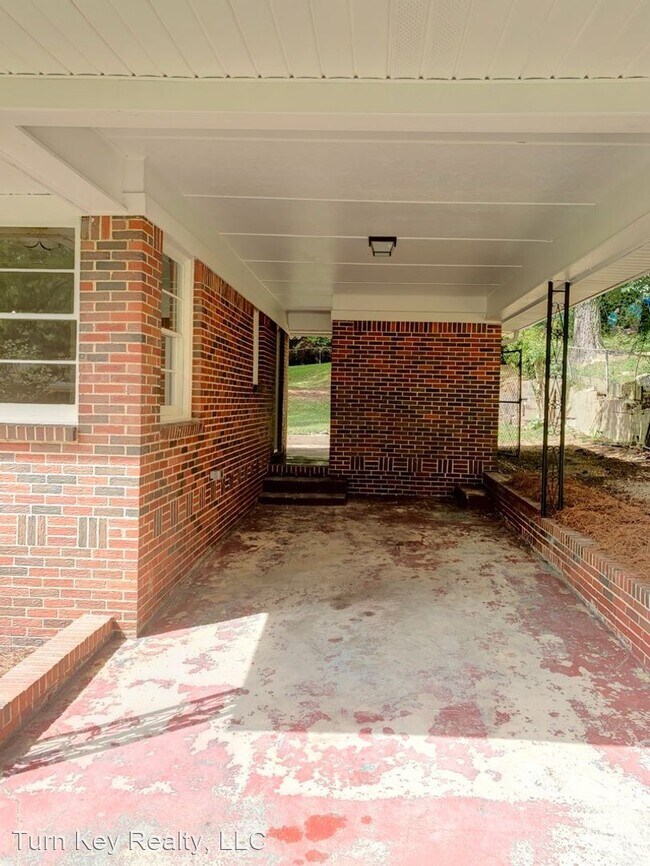 Building Photo - 3 br, 2 bath House - 430 E Ventura Drive