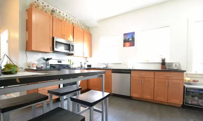 Building Photo - Modern 4-Bed, 2-Bath Near BU — Newly Renov...