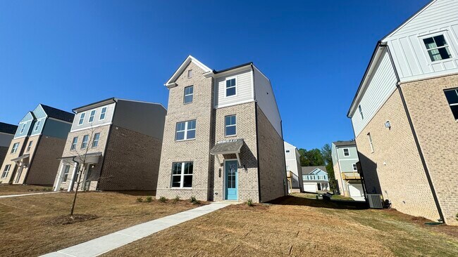 Building Photo - 2400 Whistler Way NE