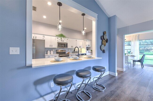 Foto del edificio - 2309 Mooney Pl