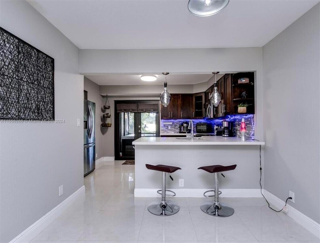 227 Wimbledon Lake Dr, Plantation, FL 33324 Townhome Rentals in