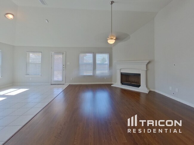 Foto del edificio - 125 Acadia Ln