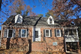 Building Photo - 425 Beauregard Ave