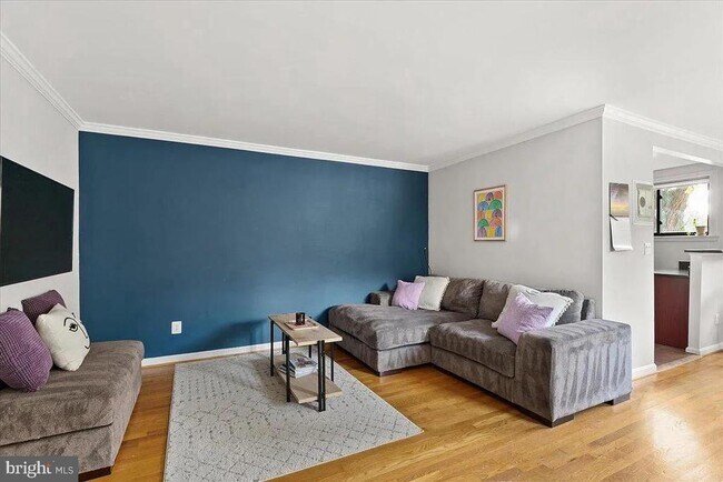 Building Photo - 2725 39th St NW