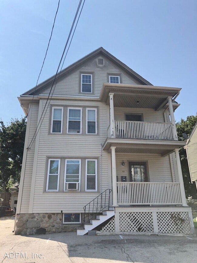 Building Photo - 2 br, 1 bath House - 10 Angle St. #3