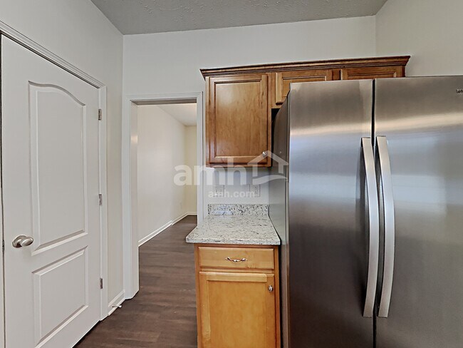 Building Photo - 2037 Aberdeen Cir