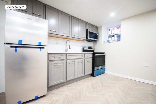 Foto del edificio - 293 E 51st St