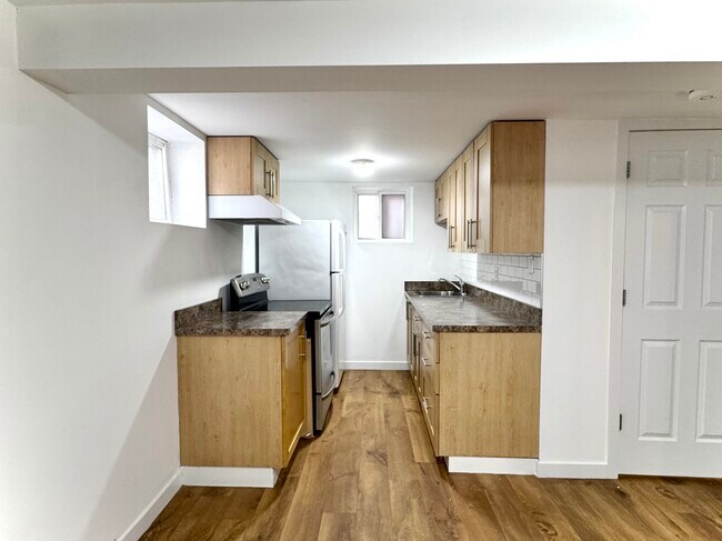 Photo du bâtiment - 135 Chisholm Ave