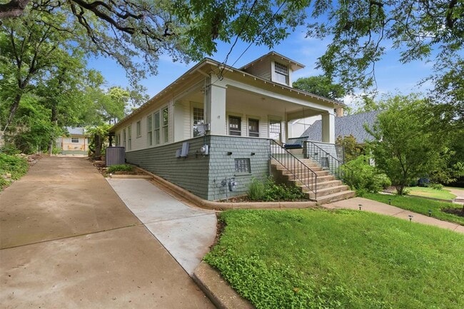 Building Photo - 608 Harthan St