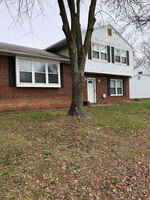 Primary Photo - 5105 Tara Dr