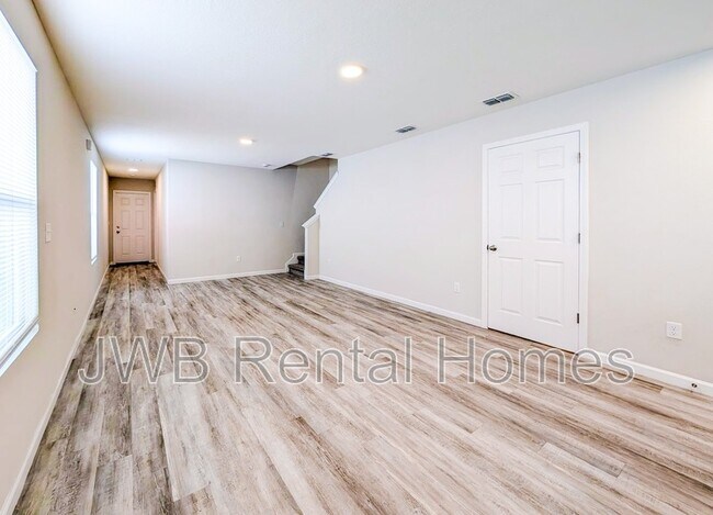 Building Photo - 8730 Berry Ave