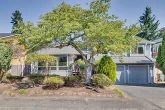Building Photo - 17002 NE 38th Pl
