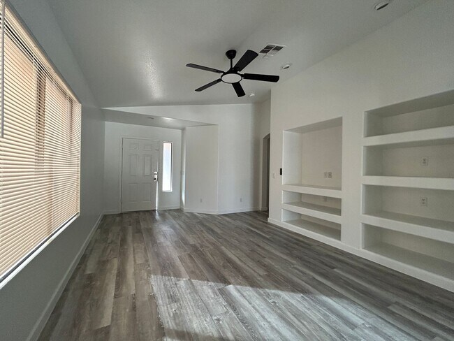 Foto del edificio - Beautifully Remodeled