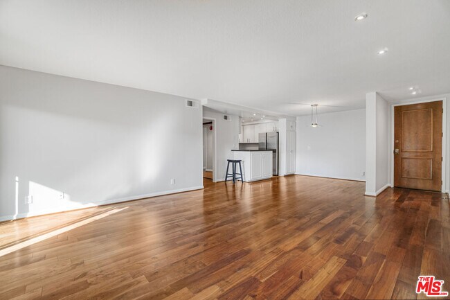 Foto del edificio - 8601 Falmouth Ave