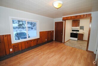 Building Photo - 505 B St