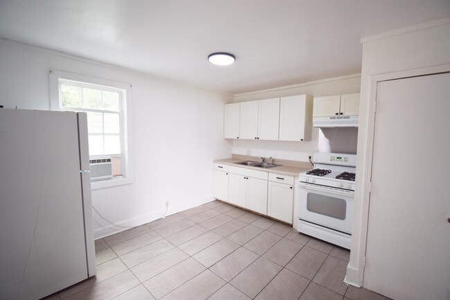 Photo - 2716 Sunrise St House