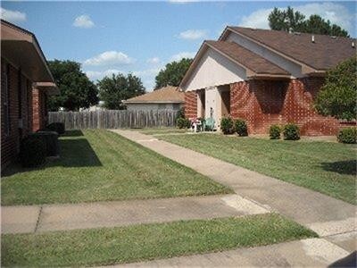 Building Photo - 785 3rd St