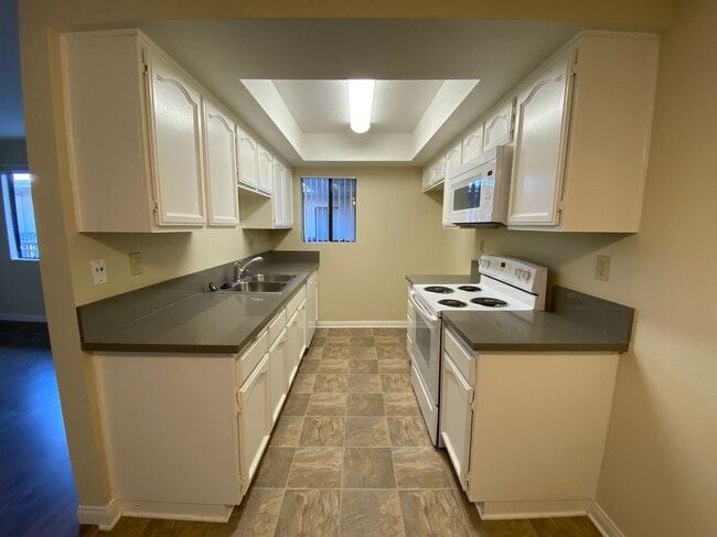 Foto del edificio - 211 W Verdugo Ave