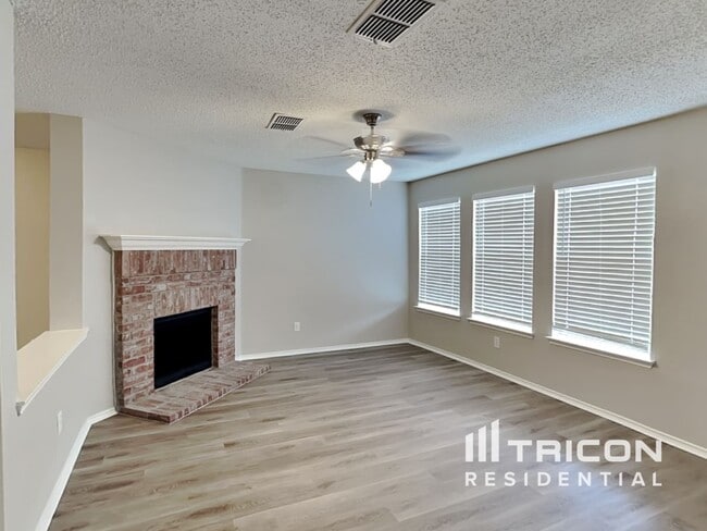 Building Photo - 2728 Monticello Ln