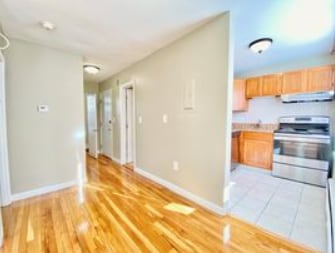 Primary Photo - 17 Cumberland St