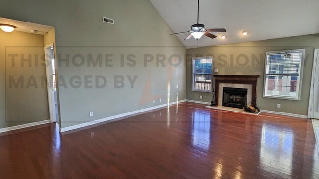 Building Photo - 2780 Cascade Dr