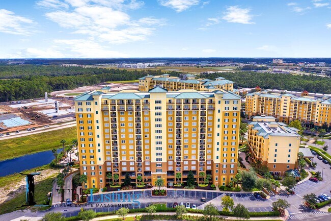 Building Photo - 8125 Resort Village Dr