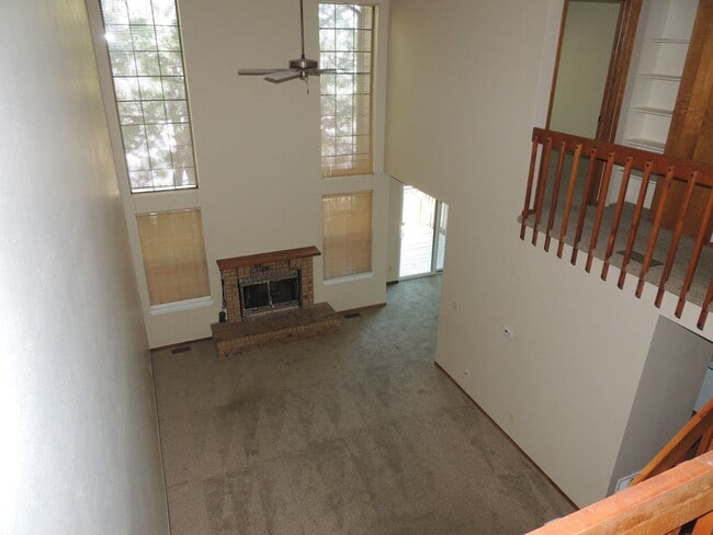 Building Photo - 815 S Joplin Cir