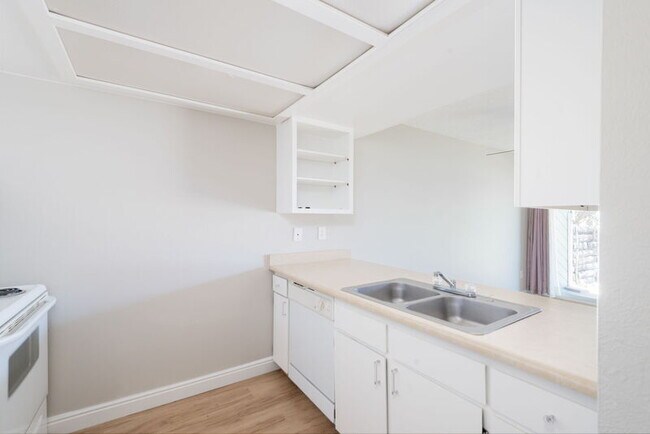Building Photo - 14282 East Tufts Place #Q01 - 1