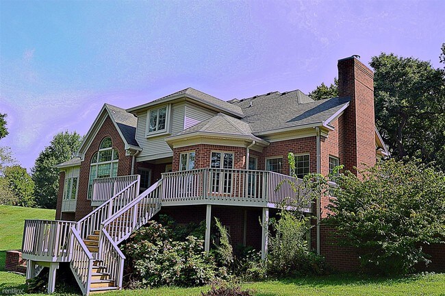 Foto del edificio - 5 br, 4.5 bath House - 582 Rivergreen Ln