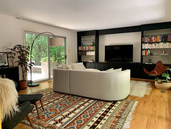 Foto del edificio - 603 Rock Creek Rd