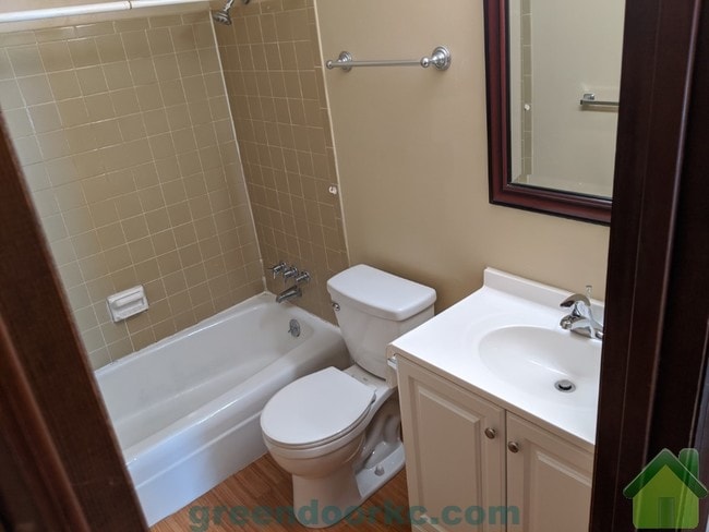 Building Photo - 329 S Cardinal Dr