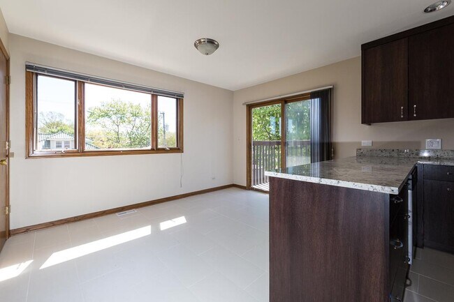 Foto del edificio - 8545 Ferris Ave