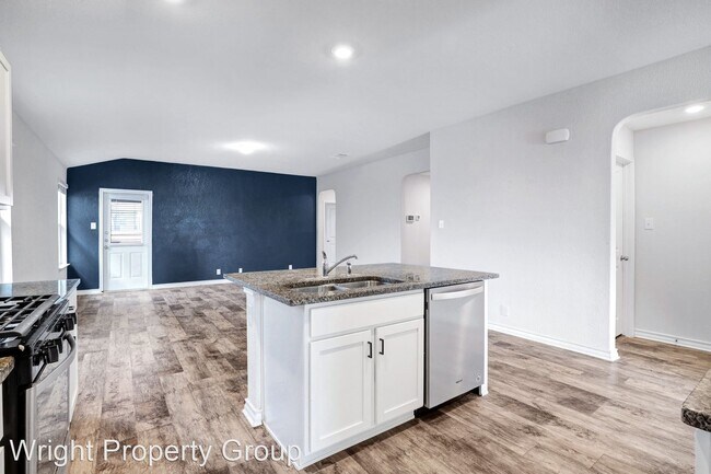 Foto del edificio - 3 br, 2 bath House - 6744 Hoffman Plain