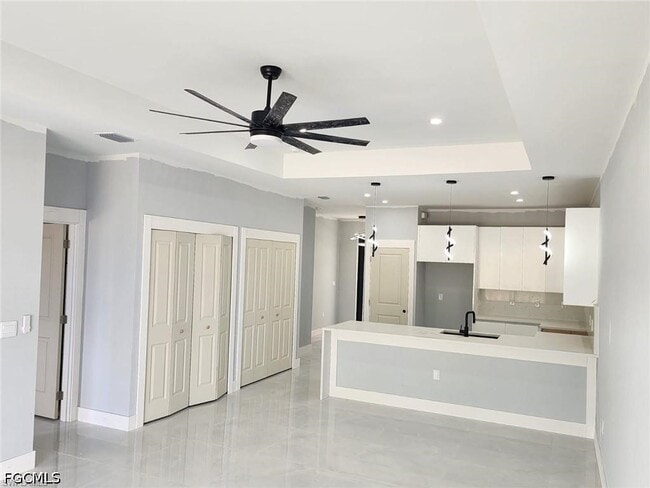 Building Photo - 388 Bell Blvd