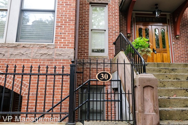 Building Photo - 2 br, 2.5 bath House - 30 Mattoon St