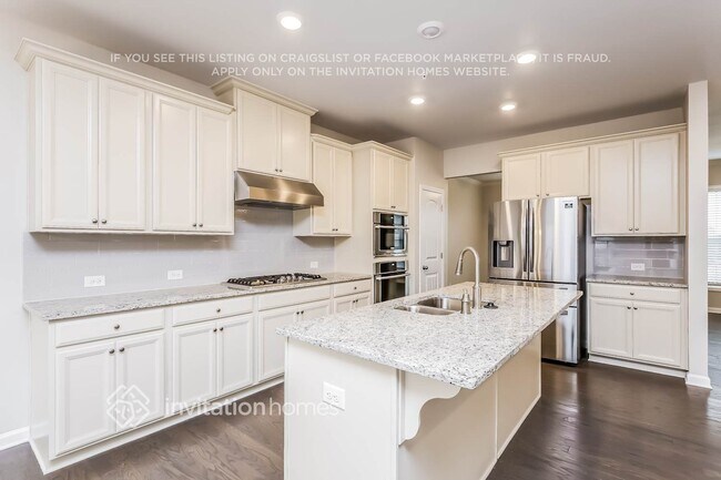 Foto del edificio - 402 Montclair Ct
