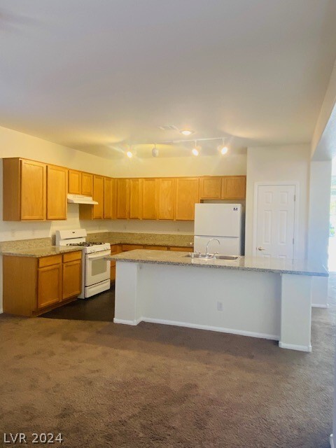 Building Photo - 71 Montagna Mirage St