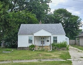 Building Photo - 110 N Lake Park Ave