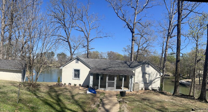 Primary Photo - 110 Pinewood Dr