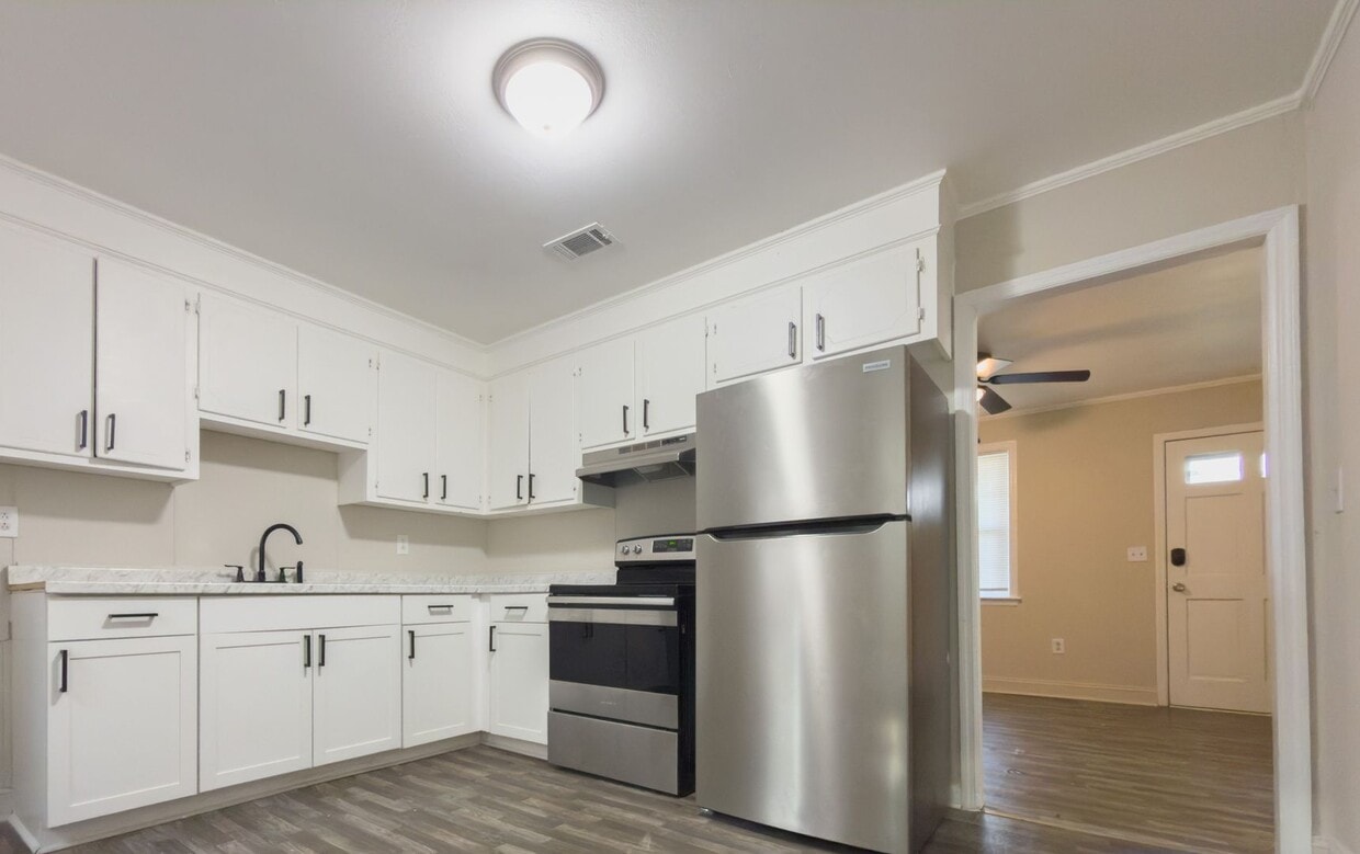 Photo - 1537 N Avalon triplex