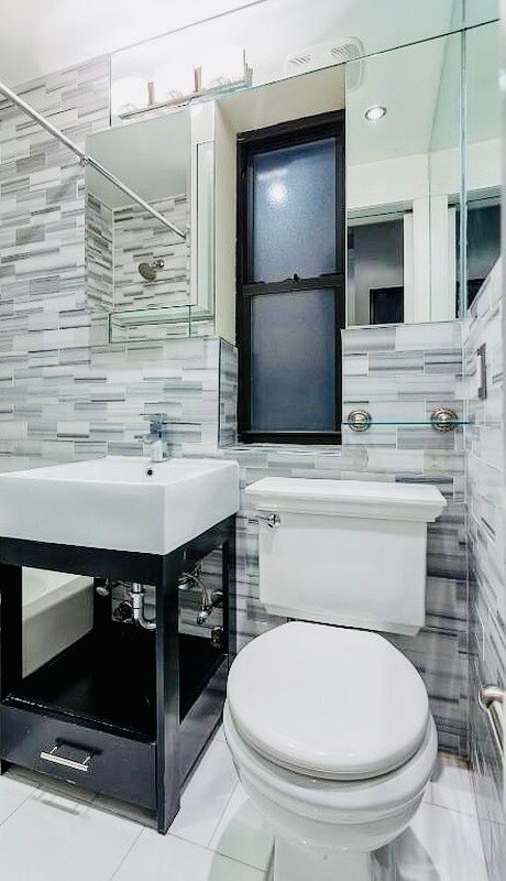 Bathroom - 44 Avenue B