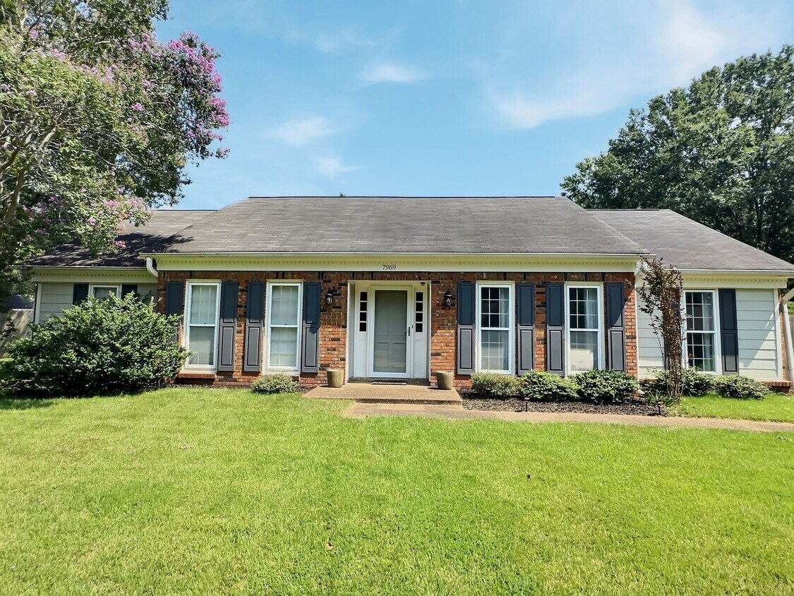 Primary Photo - 7969 Cross Ridge Dr