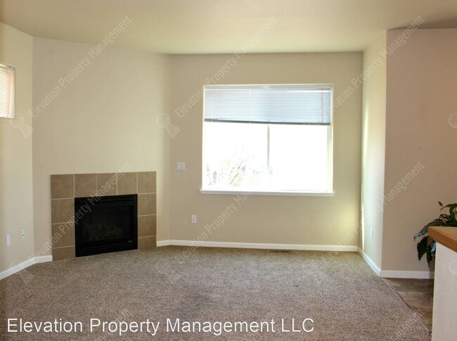 Building Photo - 3 br, 2.5 bath House - 109 SW 25th St