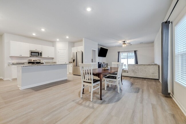 Building Photo - Private 3BR Home in Rincon with Fully Fenced Yard & Modern Comforts