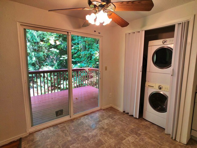 Foto del edificio - 2 br, 1 bath House - 8236 Illahee Rd NE