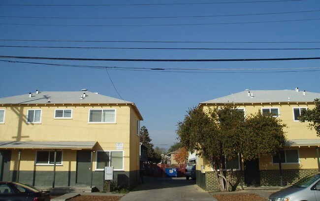 Building Photo - 625 Laurel St