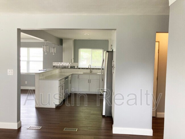 Foto del edificio - 504 Wren Ave