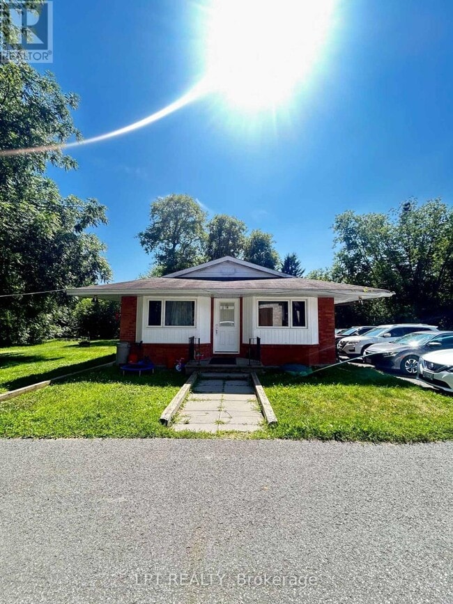 Building Photo - 3528 McBean St