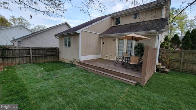 Building Photo - 115 Deer Hill Ct