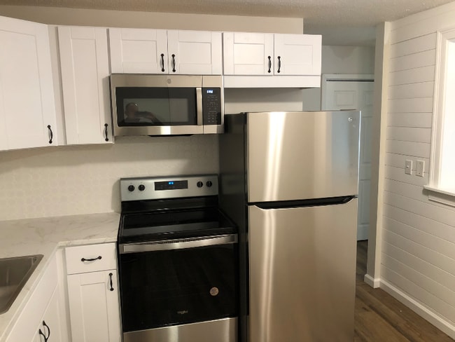 Foto del edificio - 85 Old Town Rd